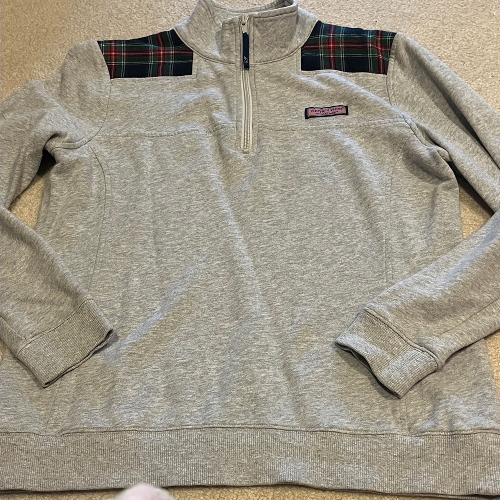 Vineyard vines sweatshirt